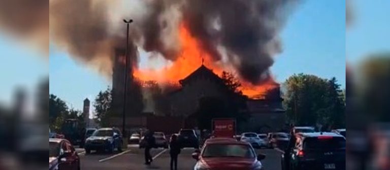 Impresionante incendio consume histórica iglesia de Canadá (+Video)