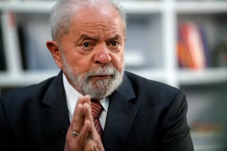 Lula da Silva hospitalizado por accidente doméstico