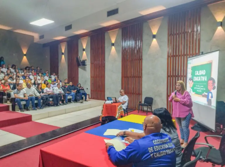 Encuentro estadal por la calidad educativa socializó sobre la gestión curricular