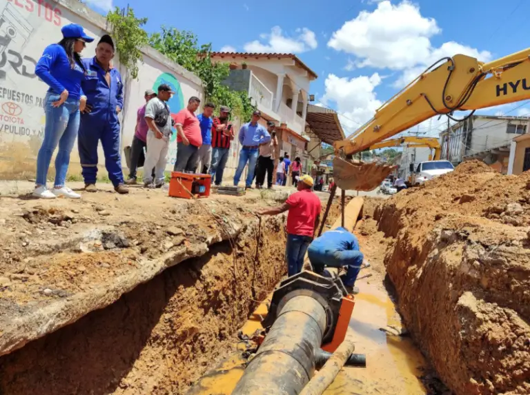 Completan la sustitución de 100 metros de colectores caídos en Churuguara