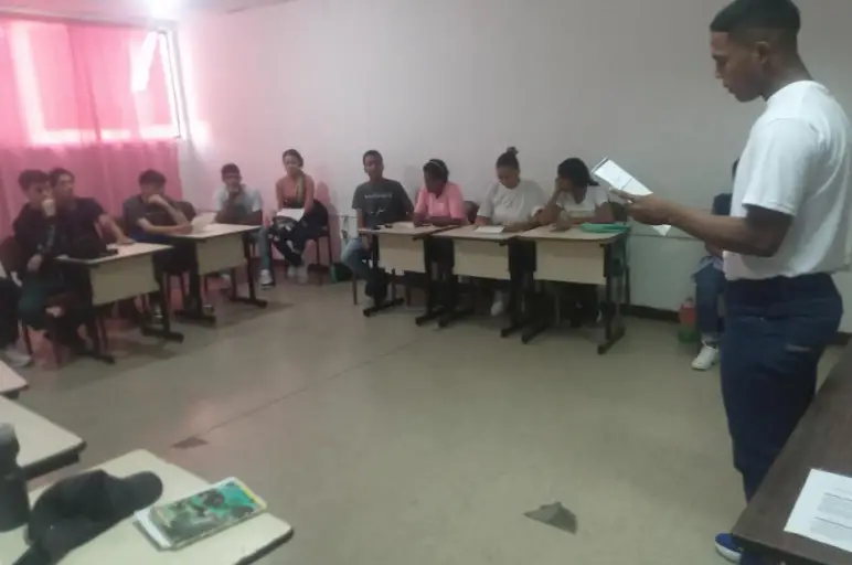 En el Inces de Coro se desarrolla la unidad curricular Comunicación Oral y Escrita en la cual participan 20 jóvenes de diversos sectores de la ciudad.