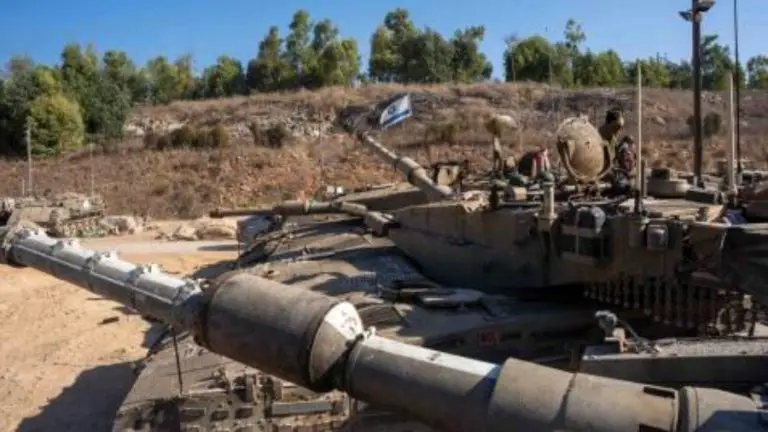 Israel entra en territorio libanés y Hizbulá responde con cohetes hacia territorio israelí