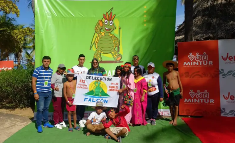 La delegación falconiana integrada por 32 estudiantes provenientes de los pueblos indígenas WAYUU, provenientes del municipio Los Taques, dice presente.