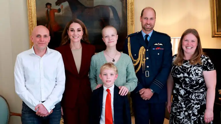 Kate Middleton reaparece en público tras anunciar el fin de las quimioterapias