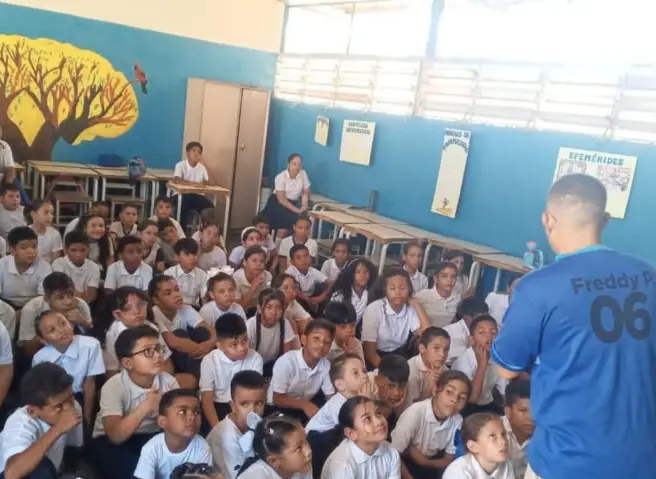 En Falcón, se continúa promoviendo el desarrollo cultural a través de la Ruta Comunal Navideña y Mi Escuela Querida para la formación en saberes.