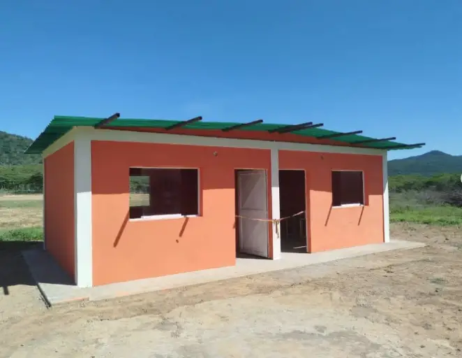 Gracias a la primera Consulta Popular Nacional 2024, la comuna del sector XXX logró al construcción de dos nuevos salones para el el Liceo Mercedes de Montilla.