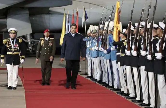 Presidente Maduro regresó al país tras la cumbre de los Brics