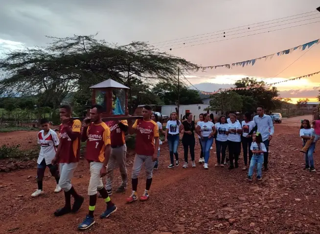 La comunidad católica del sector La Soledad, en la parroquia El Paují del municipio Federación estrenó la nueva capilla Nuestra Señora de Chiquinquirá.