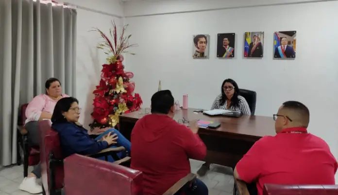 La Alcaldía de Federación, dirigida por Nayrobi Osteicoechea, da un paso al frente para fomentar la economía local y el gobierno comunal junto a la banca.