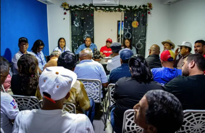 Este jueves una comisión de trabajo de Conatel sostuvo un encuentro de trabajo con 30 representantes de las emisoras comunitarias postulantes.