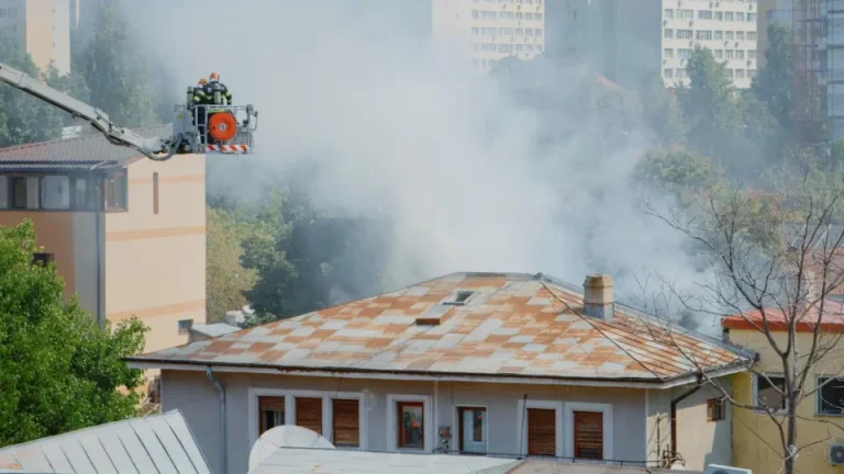 Incendio en asilo deja 10 fallecidos (ESTO SE SABE)