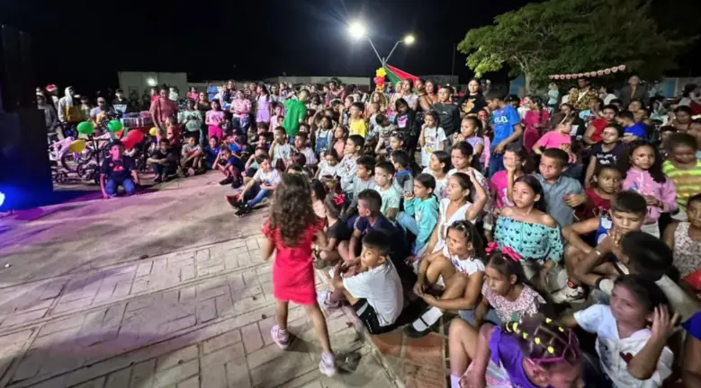 Un total de 400 niños de la comunidad El Hato tuvieron una jornada divertida y alegre con juegos, rifas y actividades recreativas, a través de la Ruta Navideña.