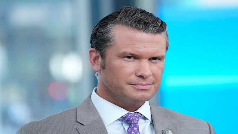 Trump nombra a Pete Hegseth como nuevo jefe del Pentágono