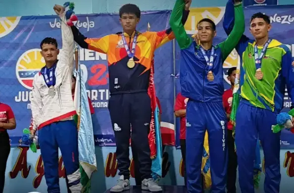 La delegación del Sambo falconiano capitaneada por los multi campeones arte marcialistas Lucas Borregales y Luisaigna Campos, cerraron con broche de oro.