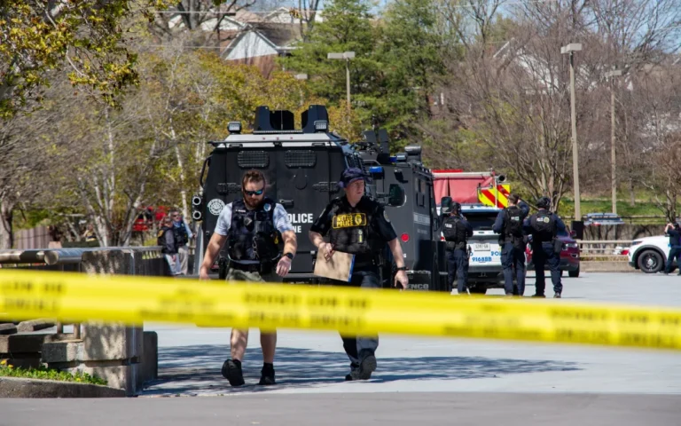 Tiroteo en escuela de Wisconsin deja al menos 3 muertos y 7 heridos