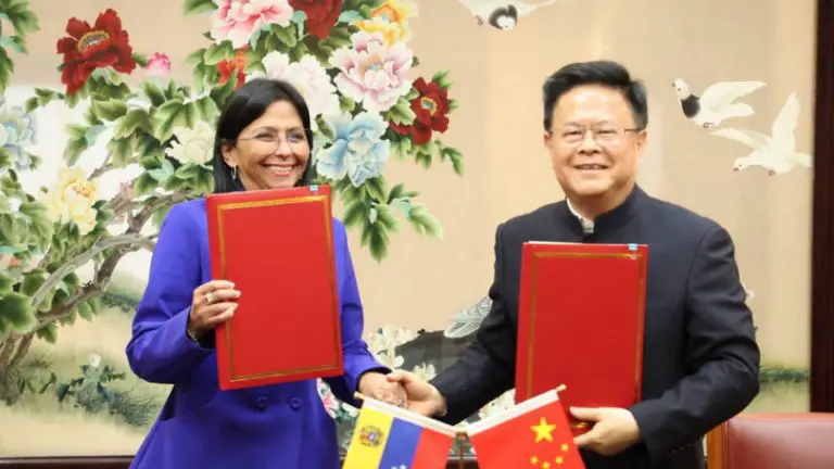 Venezuela y China firman nuevos acuerdos financieros y energéticos