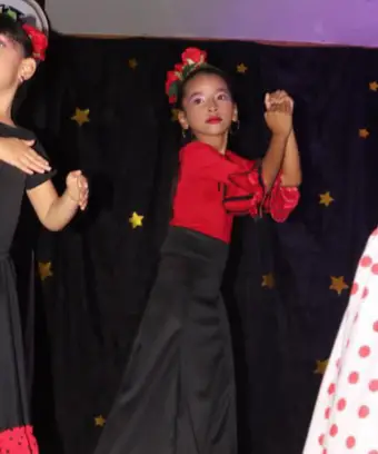 La escuela de danzas Churuguara efectuó la gala "Estrellas de Navidad" con el propósito de mostrar el avance de las niñas en su formación artística.