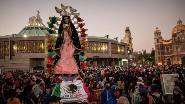 Feligreses en México y el mundo conmemoran el Día de la Virgen de Guadalupe