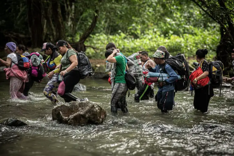 Migrantes venezolanos superan a los mexicanos en cruces irregulares hacia EE.UU.