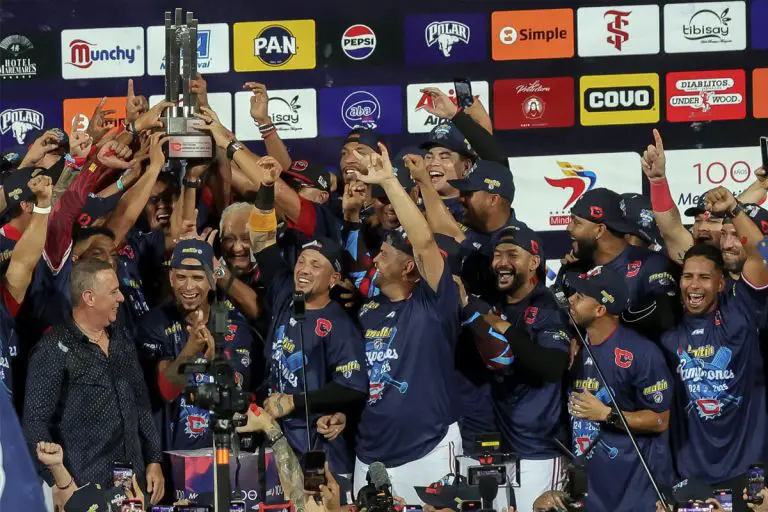 Cardenales de Lara celebra su séptimo título en la LVBP