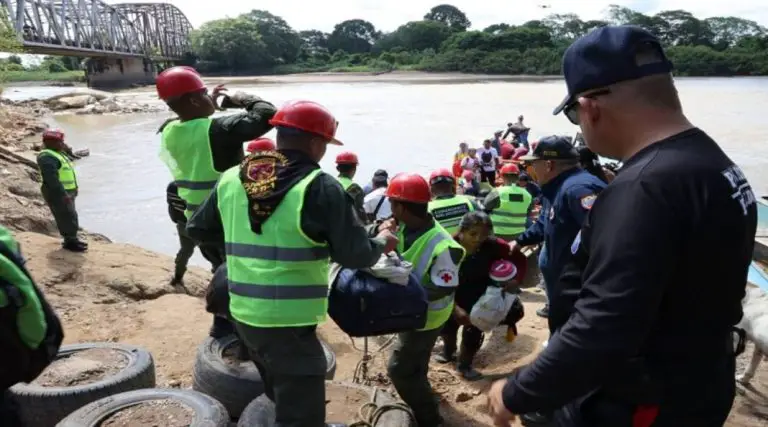 Activan en el Zulia corredor humanitario para recibir familias que huyen de Colombia