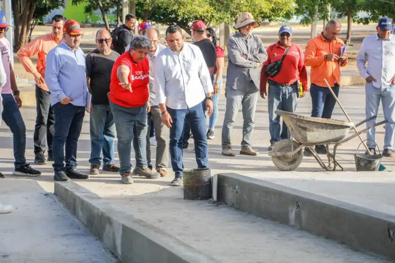 Gobernador supervisó avance de la Ciudad Deportiva y Recreacional Ciudad de Punto Fijo