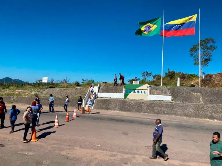 Paso por la frontera Venezuela – Brasil está abierto