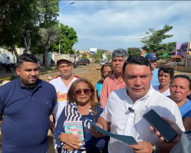 En el primer lunes del año 2025, el alcalde Henry Hernández dio inicio a los trabajos de modernización de la segunda fase de la avenida Manaure.