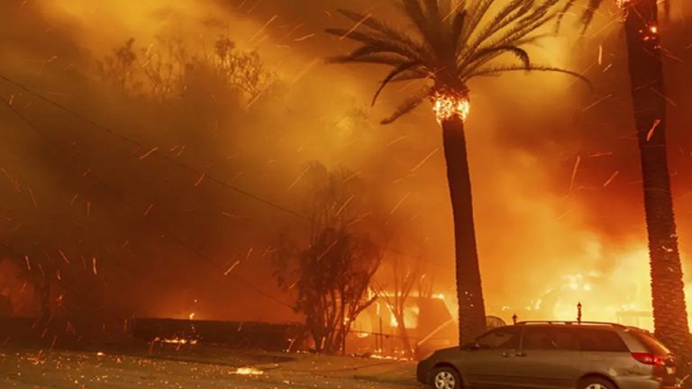 Aumenta a 24 la cifra de fallecidos por incendios en Los Ángeles