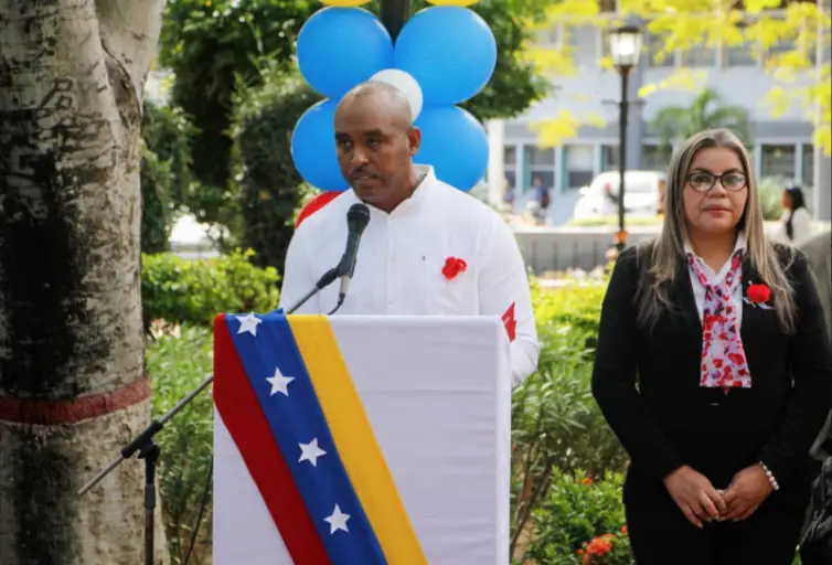 Este 15 de enero, los maestros falconianos se dieron cita en la plaza Bolívar de Coro para conmemorar el Día del Maestro con la ratificación de su compromiso.