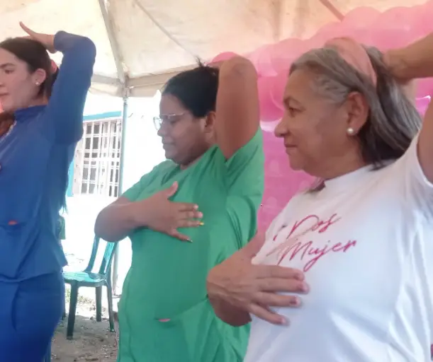 El programa regional "Y Dios me hizo Mujer" que impulsa la primera combatiente Jessica Perozo de Clark benefició a 65 abuelas de seis sectores de La Vela.