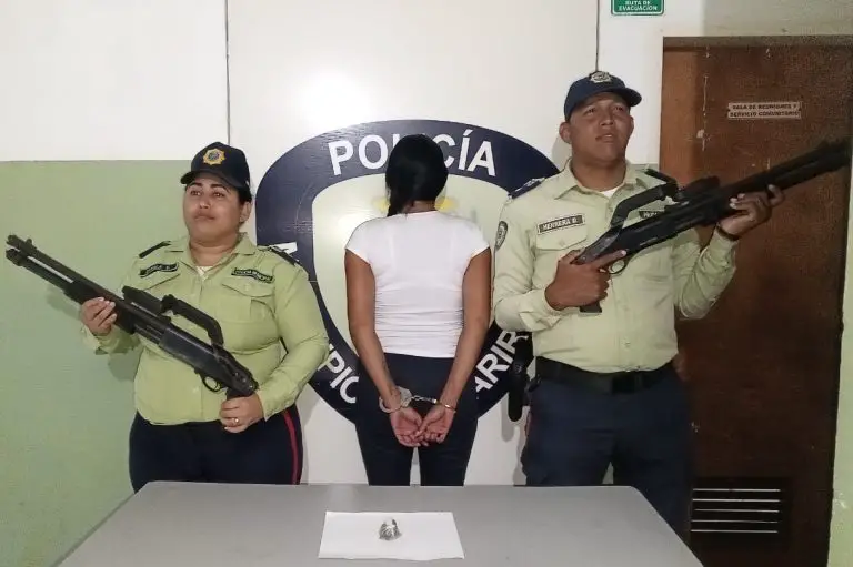 Detenida mujer por posesión de droga en Punto Fijo