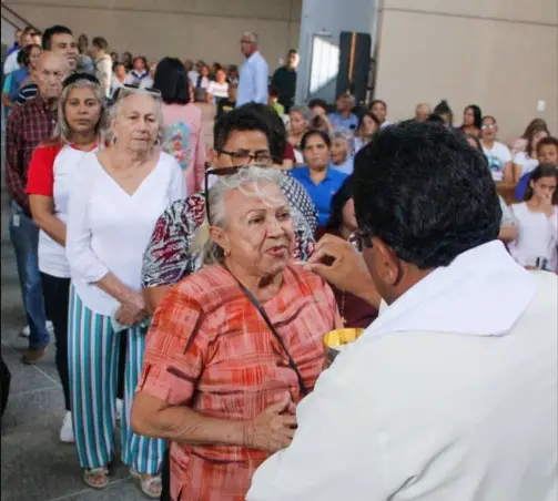 El Gobierno del estado Falcón junto a la Misión Venezuela Bella entregó el remozamiento de la iglesia San Martín de Porres, un templo digno.