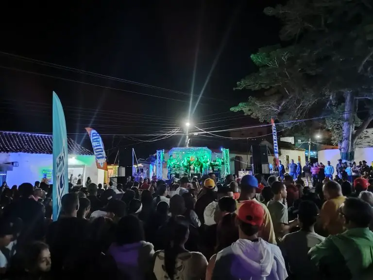 La gran Fiesta Bailable de Churuguara llenó de energía a sus pobladores