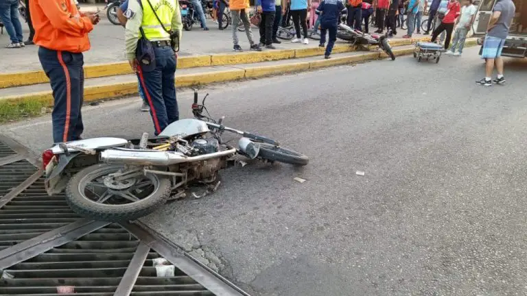 Colisión entre motos deja cuatro lesionados en Coro