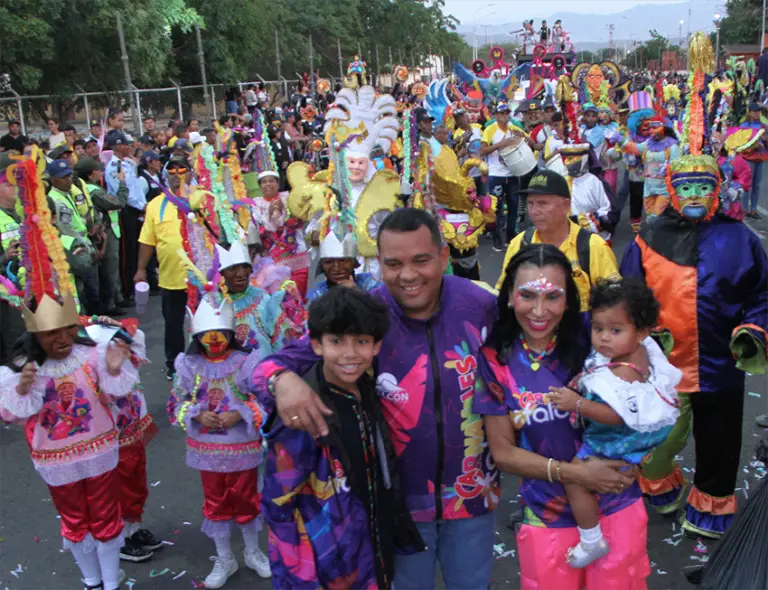 Mágicos estuvieron los Carnavales Turísticos Falcón 2025 en Coro