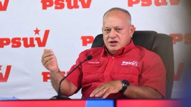 Diosdado Cabello anunció que elegirán ocho diputados en el Esequibo