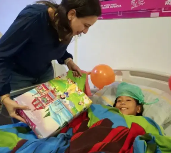 De forma exitosa y con mucho amor por los niños falconianos, se llevó a cabo una jornada de cirugías pediátricas en el Hospital José María Espinoza.