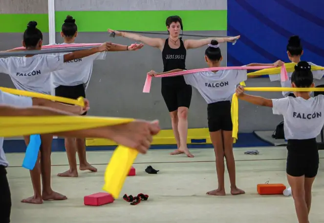 El Gimnasio "Gabriel Guanipa Semeco" de Coro, una obra consolidada por el presidente Nicolás Maduro, es epicentro del primer campamento de gimnasia rítmica.