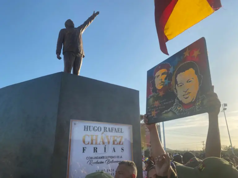 Coro | Revolucionarios conmemoran 12 años de la siembra de Hugo Chávez