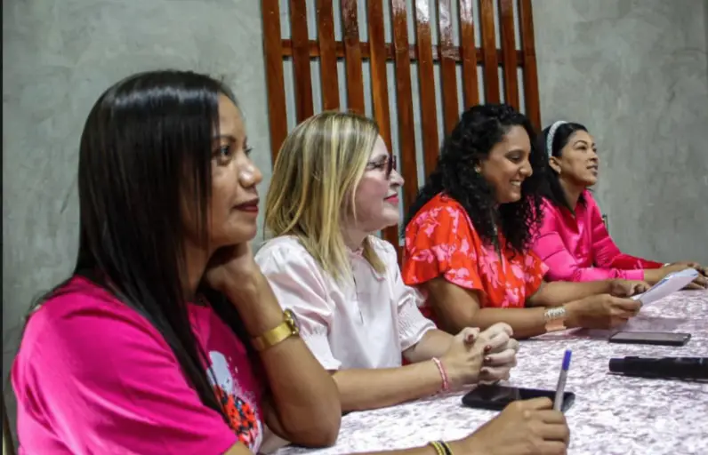 Como parte de las políticas que el presidente Maduro impulsa, trabajadoras de la Gobernación de Falcón participaron en el taller “Mi cuerpo y mi alma libre”.