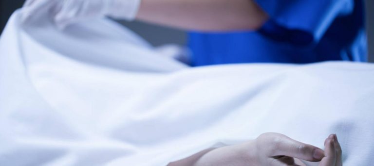 Asesinó a su esposa embarazada porque lo descubrió con otra