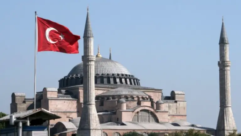 Un terremoto de magnitud 6,2 sacude Estambul y Turquía