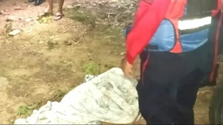 Niña se ahogó en un río: el cuerpo estaba atascado entre rocas