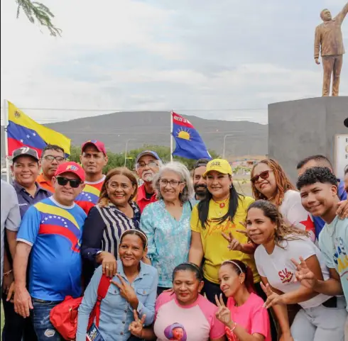Los sectores y movimientos sociales de la entidad se dieron cita para elevar un pronunciamiento a favor del candidato a la Gobernación Víctor Clark.