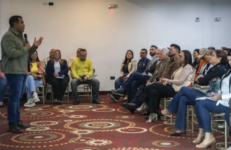Con un encuentro entre todos los diversos actores productivos de la Península de Paraguaná, el gobernador Clark sumó aportes a la transformación económica
