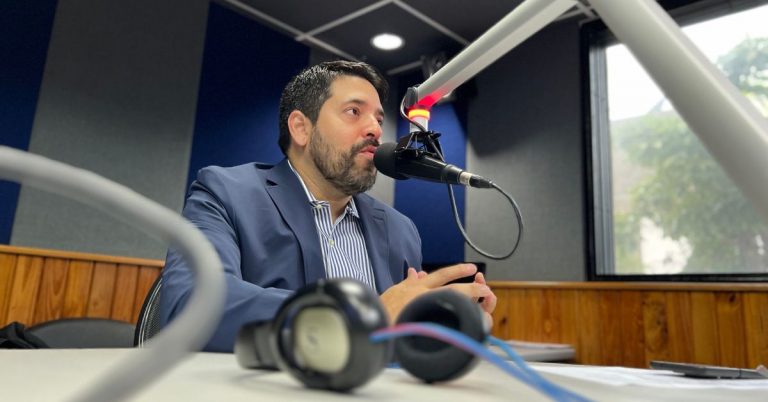 Asdrúbal Oliveros: Venezuela podría alcanzar una inflación que supere el 200 %