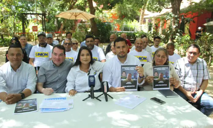 El dirigente nacional del partido Unión y Cambio, Tomás Guanipa, visitó el estado Falcón para apoyar la candidatura de Lutsay Franco a la Gobernación de Falcón.