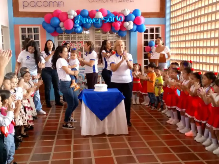 Pacomín, educación y salud para las comunidades de Punto Fijo