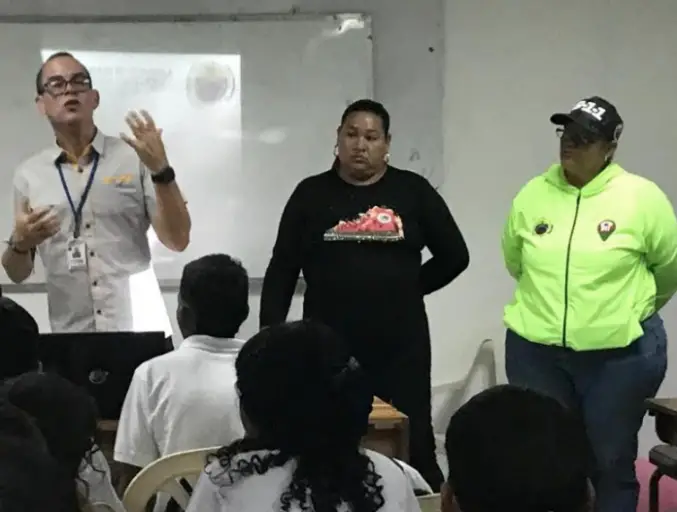 En el Centro de Formación Socialista del Inces, se llevó a cabo una importante charla titulada: Deberes, derechos, leyes y acoso escolar, acción preventiva.